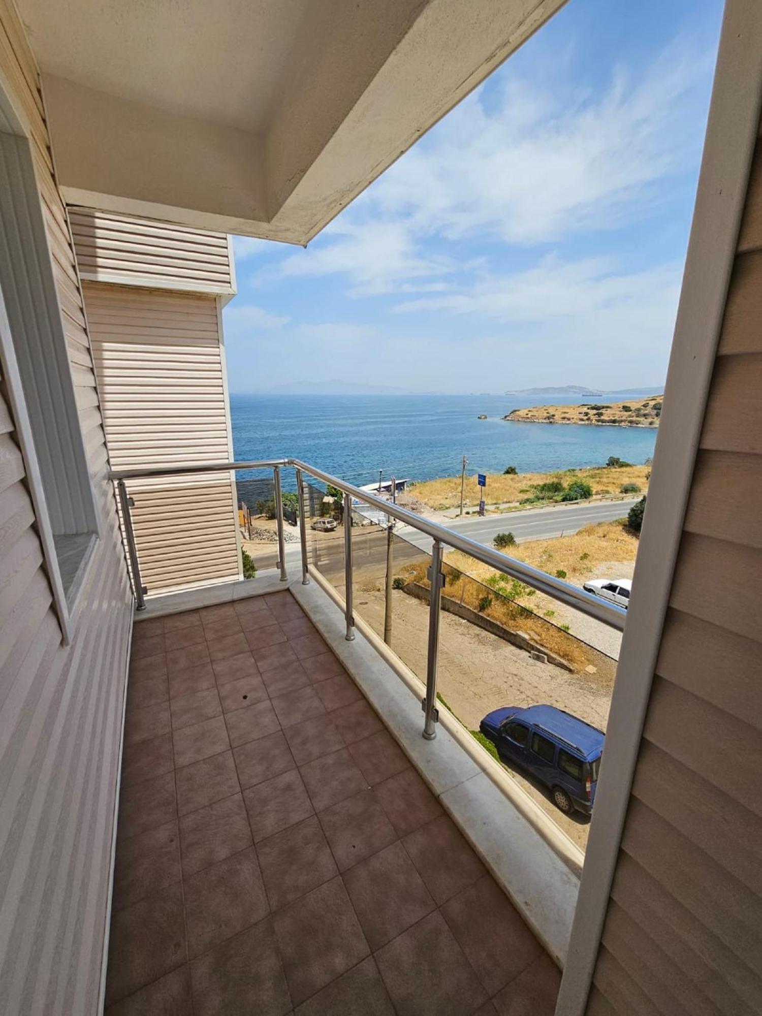 Yenifoca Ersan Hotel Экстерьер фото