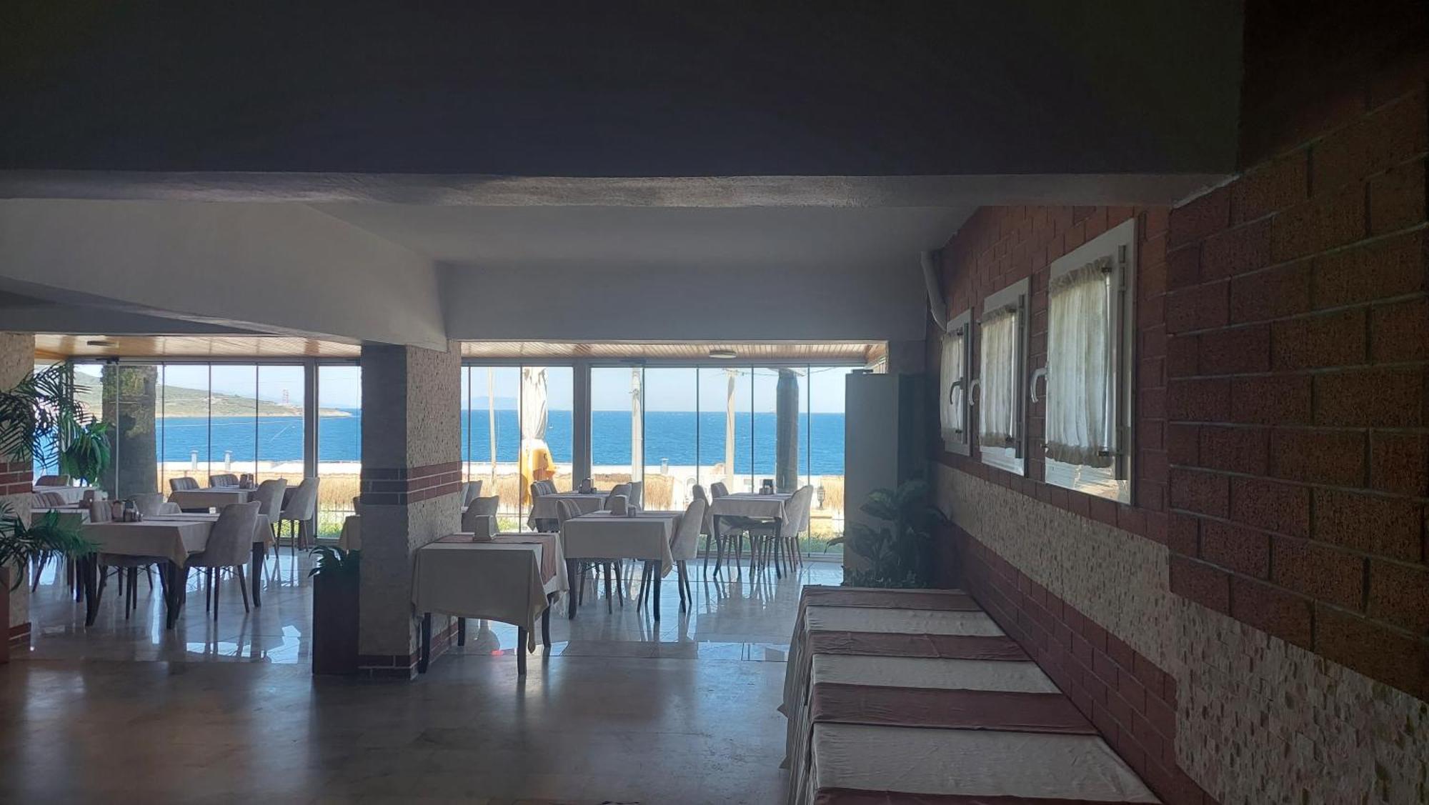 Yenifoca Ersan Hotel Экстерьер фото